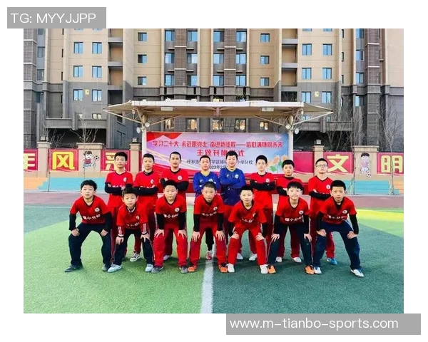 潍坊一中足球队奋勇拼搏展现青春风采助力校园体育发展